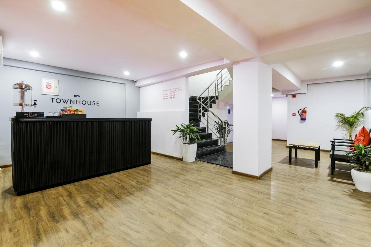 Hotel Oyo Townhouse 086 Pankha Road