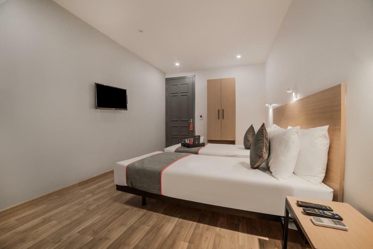 Hotel Oyo Townhouse 086 Pankha Road