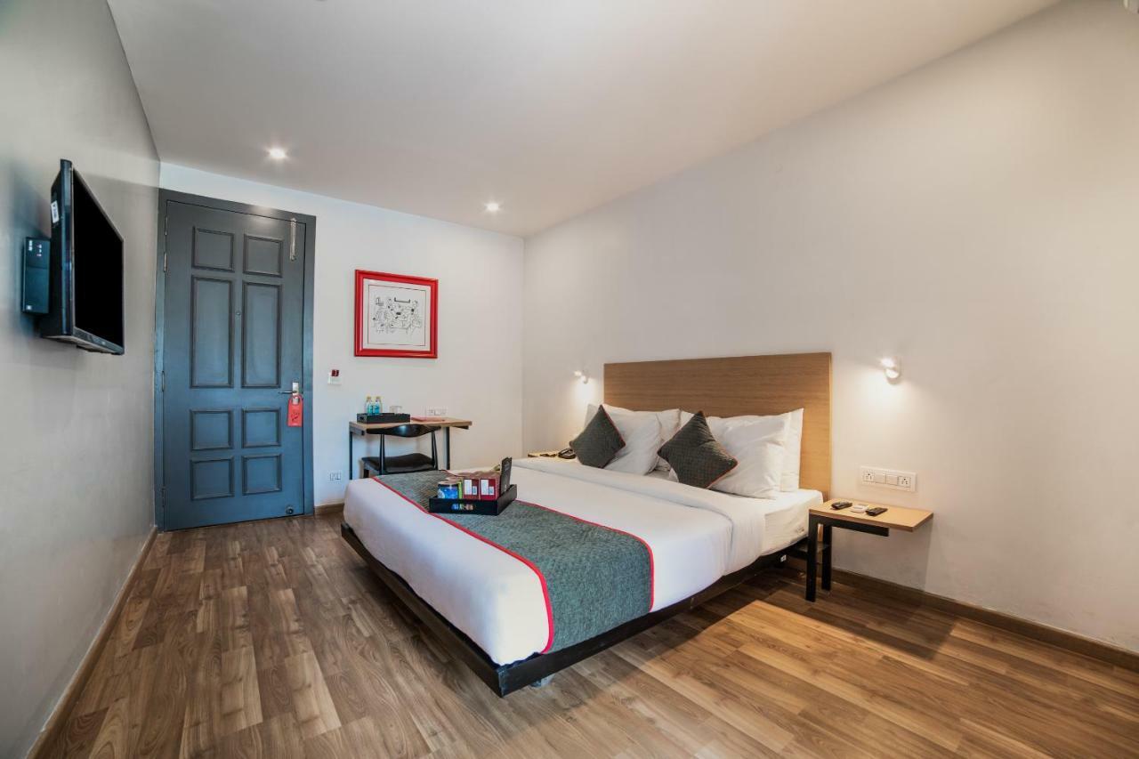 Oyo Townhouse 086 Pankha Road New Delhi